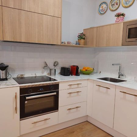 Habitacion En Apartamento Con Zonas Comunes Compartida H1 بلباو المظهر الخارجي الصورة